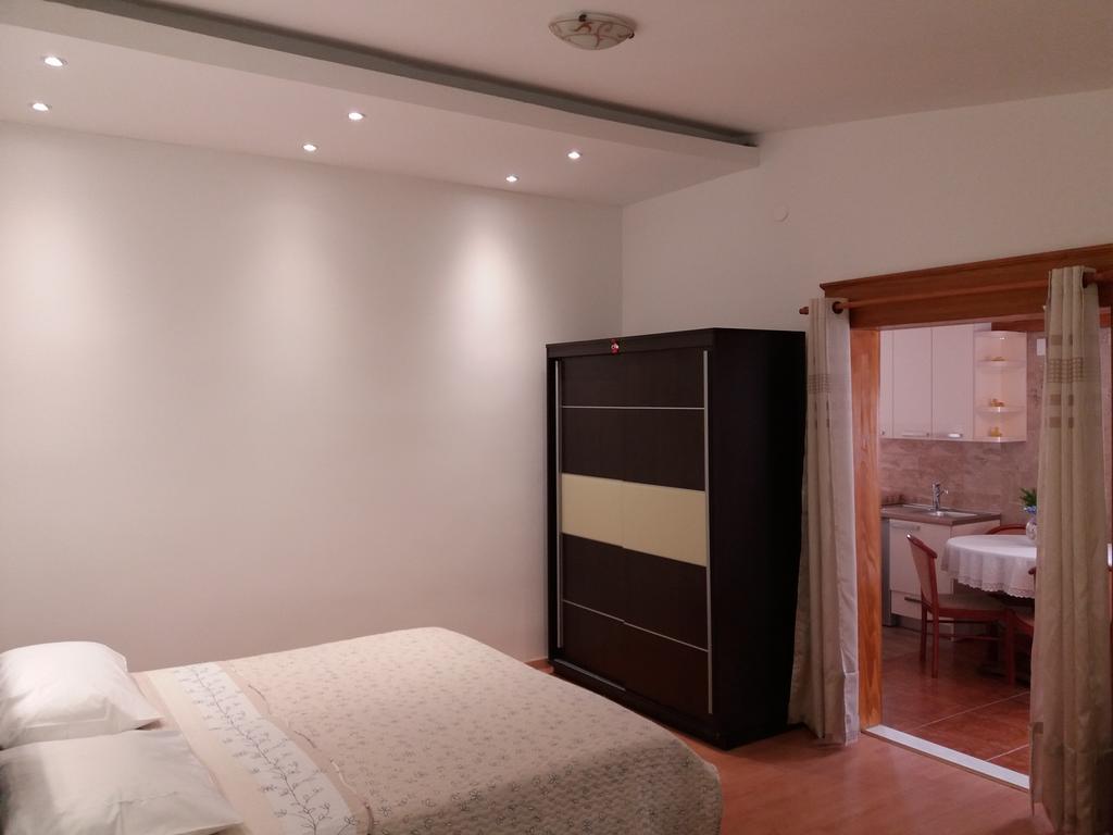 Apartments Kurilj マカルスカ エクステリア 写真